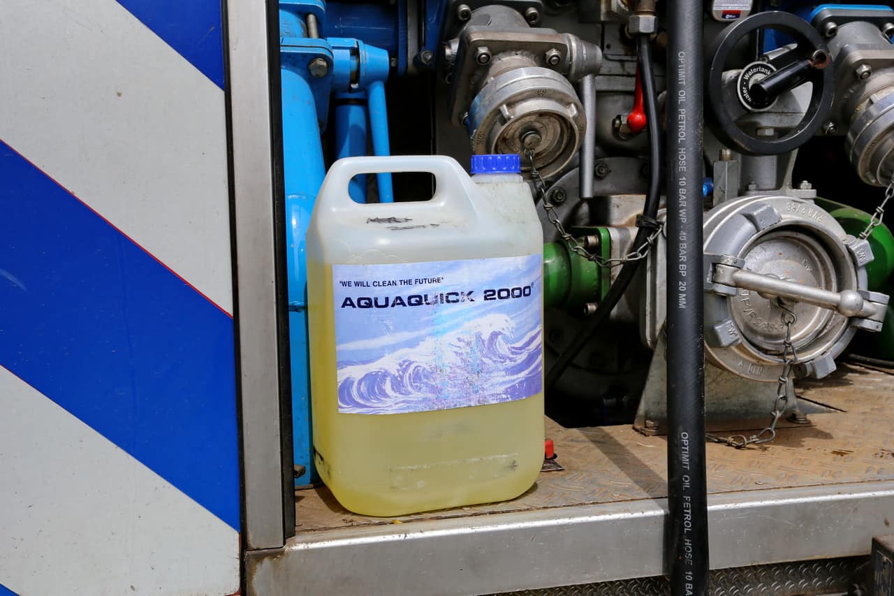 AQUAQUICK 2000 used for Road Spill cleanup by Firefighter Brigade the Netherlands
